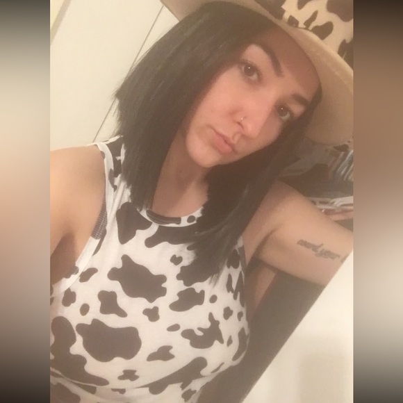 🟢BOGO FREE🟢 Black Wig 🖤 - Picture 5 of 5